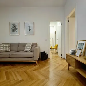 شقة فندقية Serendipity - Duomo, ميلان
