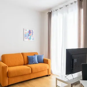 Joivy Sunny 1-bed Flat With Balcony Milán